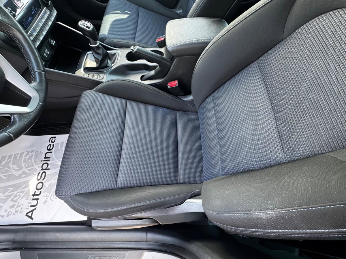 Hyundai Tucson 1.7 CRDi XPossible (14)