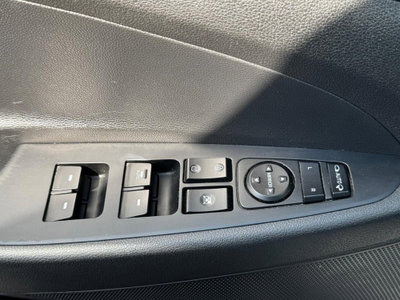 Hyundai Tucson 1.7 CRDi XPossible (15)