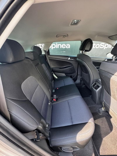 Hyundai Tucson 1.7 CRDi XPossible (16)