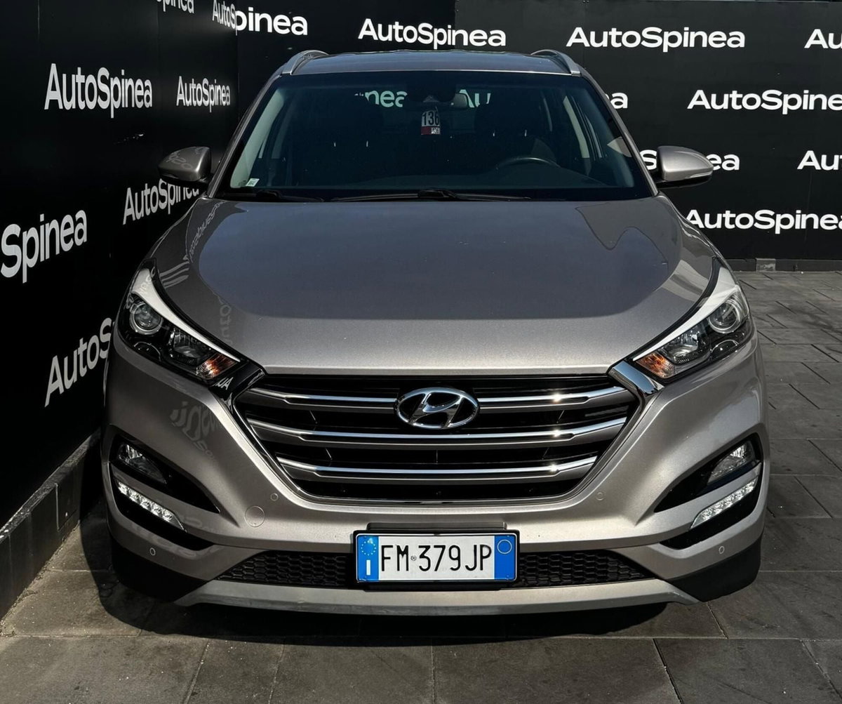 Hyundai Tucson 1.7 CRDi XPossible (2)