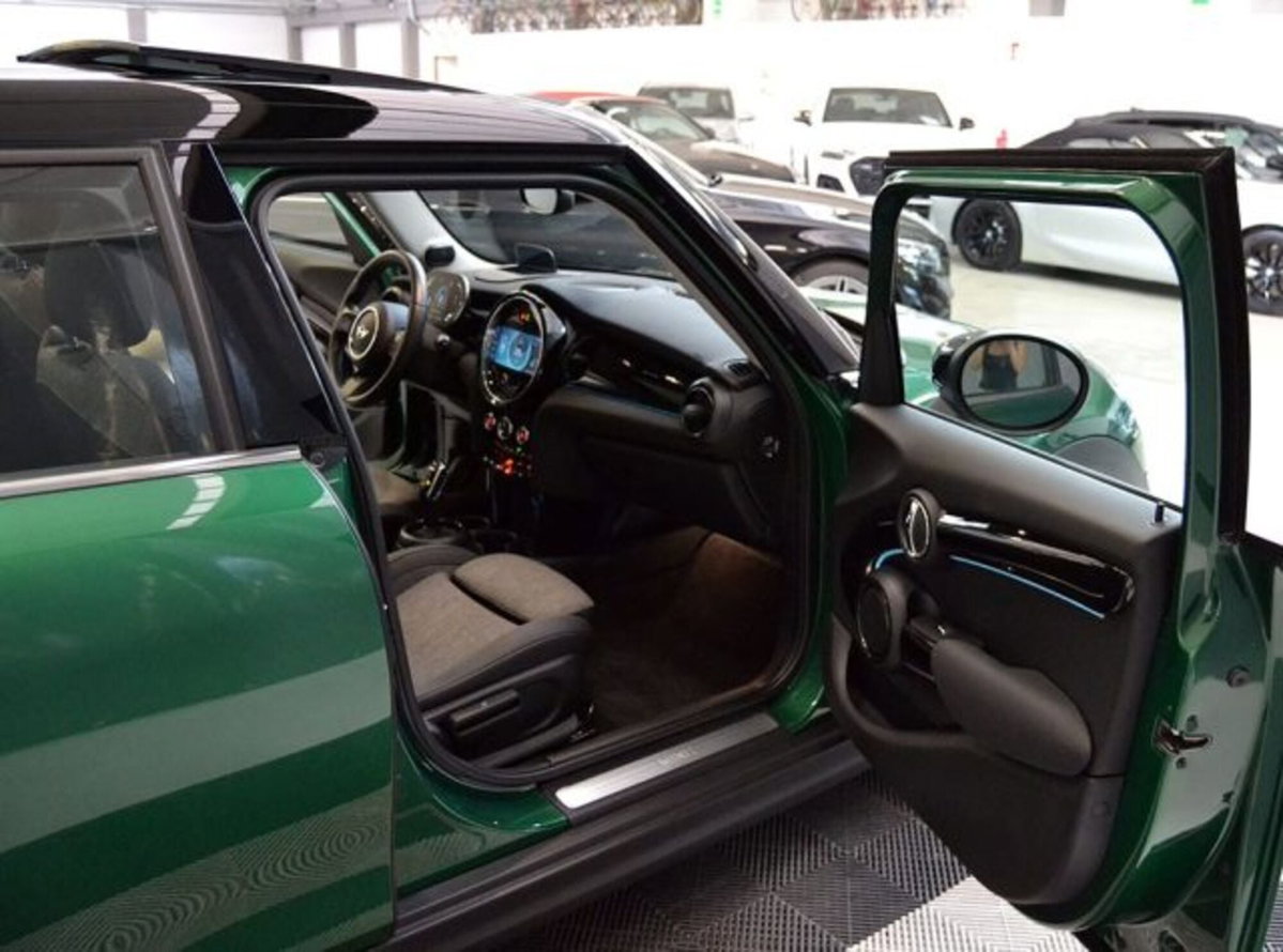 MINI Mini 1.5 Cooper Classic 5 porte (4)