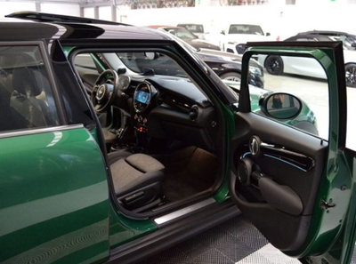 MINI Mini 1.5 Cooper Classic 5 porte (4)