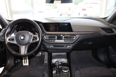 BMW Serie 1 5p. 120d xDrive 5p. Msport (10)