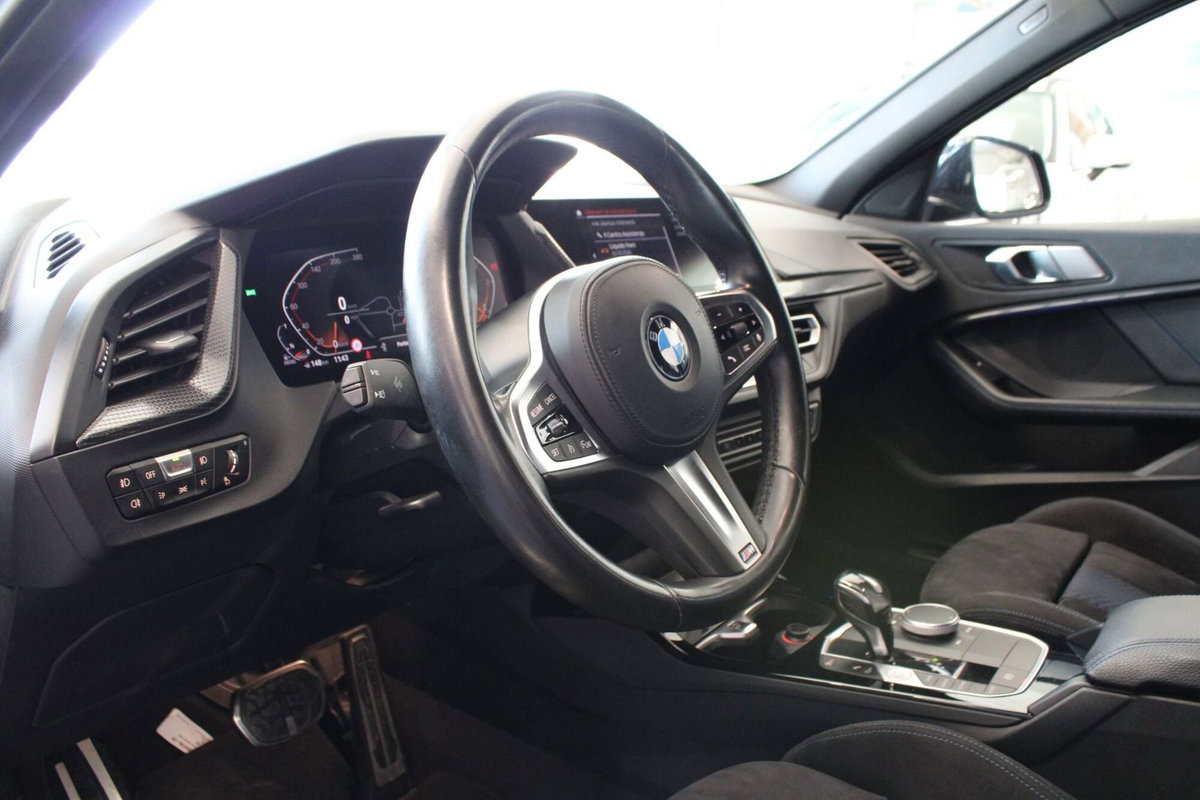 BMW Serie 1 5p. 120d xDrive 5p. Msport (12)