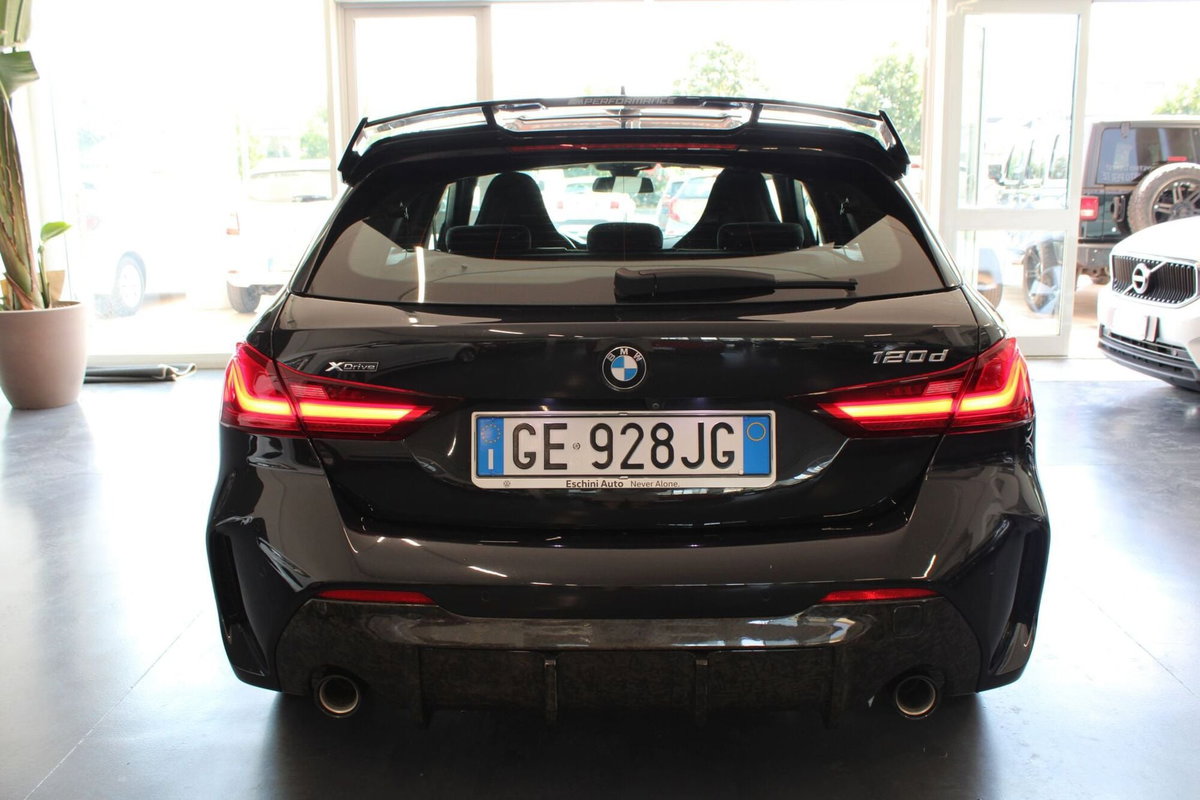 BMW Serie 1 5p. 120d xDrive 5p. Msport (4)
