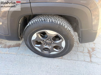 Jeep Renegade 1.6 E-TorQ EVO Longitude (13)