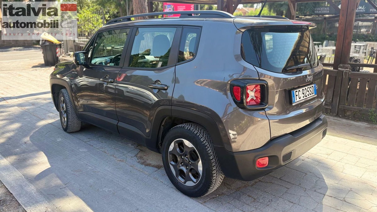 Jeep Renegade 1.6 E-TorQ EVO Longitude (3)