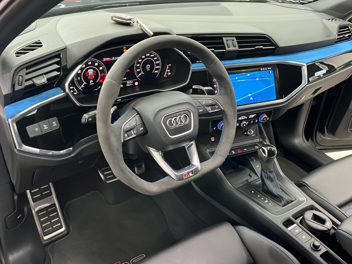 Audi RS Q3 Sportback 2.5 quattro s-tronic (8)