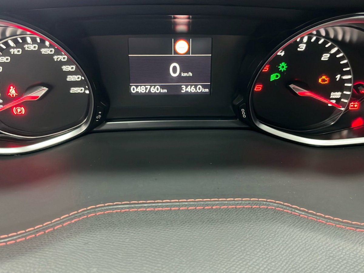 Peugeot 308 BlueHDi 130 S&S EAT8 GT Line (15)