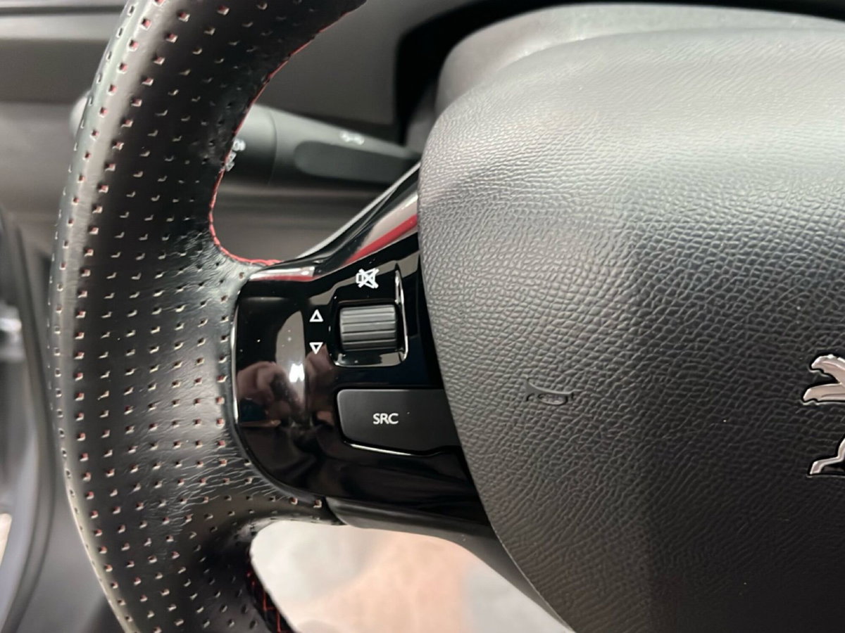Peugeot 308 BlueHDi 130 S&S EAT8 GT Line (18)
