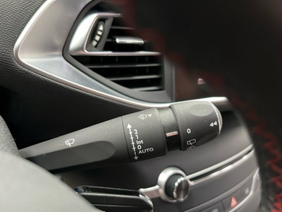 Peugeot 308 BlueHDi 130 S&S EAT8 GT Line (20)