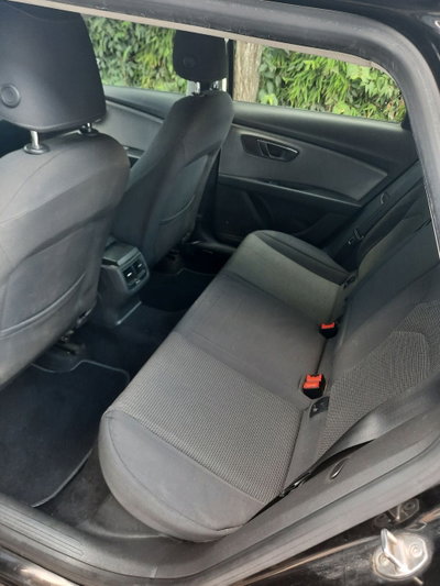 SEAT Leon ST 1.6 TDI 115 CV Business HIGH (7)
