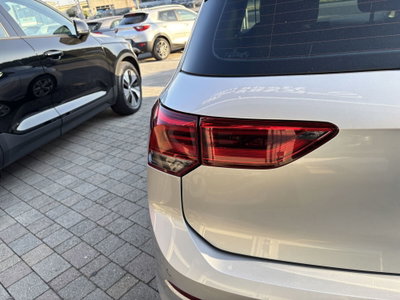 Volkswagen Golf 2.0 TDI 150 CV DSG SCR Life (10)