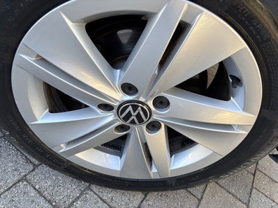 Volkswagen Golf 2.0 TDI 150 CV DSG SCR Life (8)
