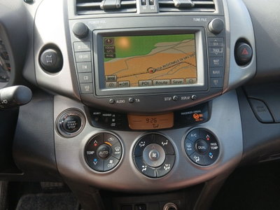 Toyota Rav4 D-4D 150 CV (16)