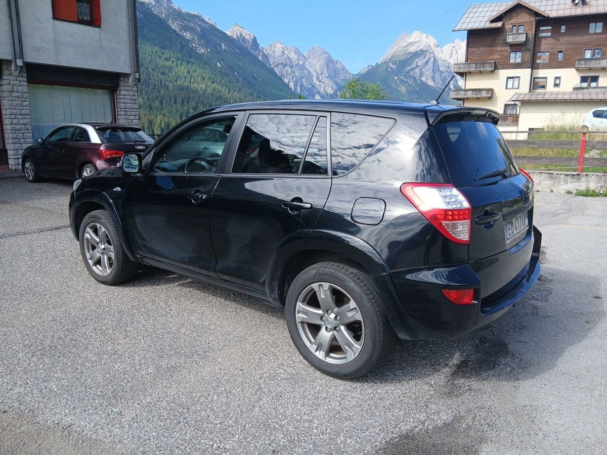 Toyota Rav4 D-4D 150 CV (3)