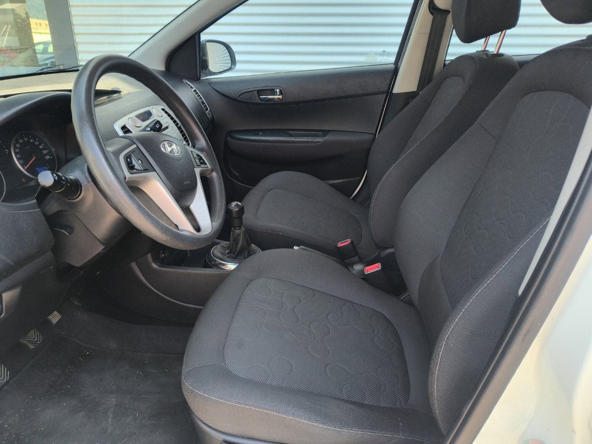 Hyundai i20 1.2 5p. Classic (8)