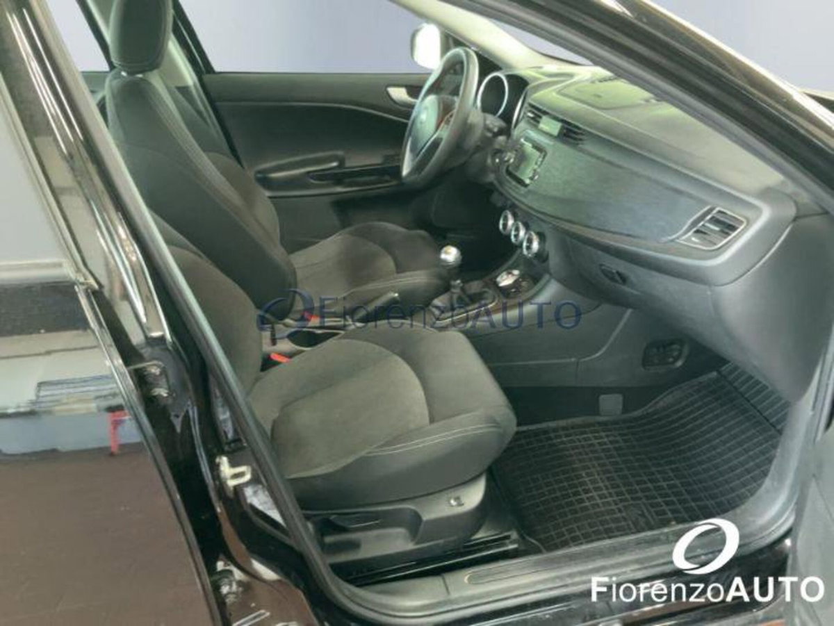 Alfa Romeo Giulietta 1.4 Turbo Distinctive 120cv (5)
