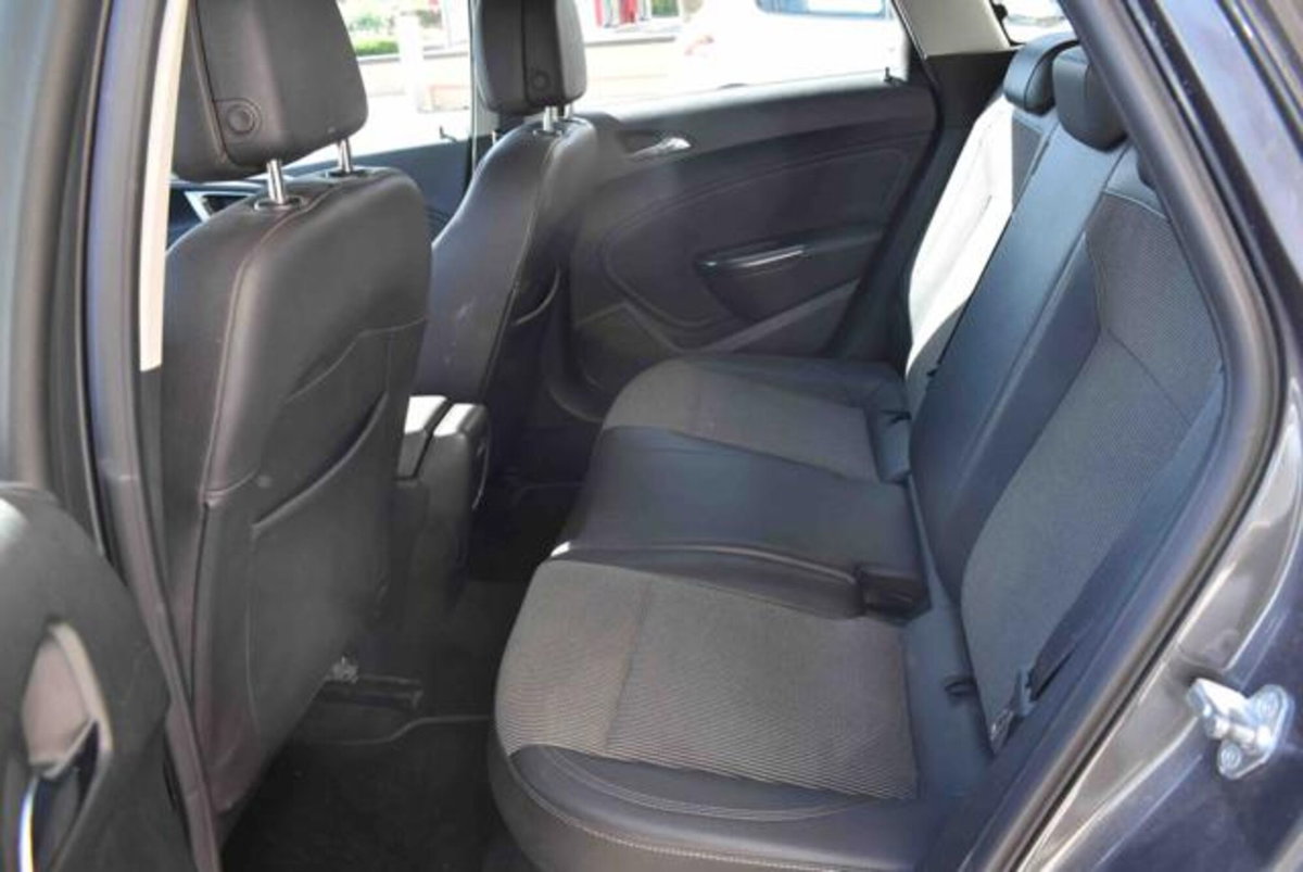 Opel Astra Station Wagon 1.7 CDTI 125CV Sports Cosmo (12)