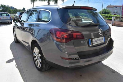 Opel Astra Station Wagon 1.7 CDTI 125CV Sports Cosmo (18)