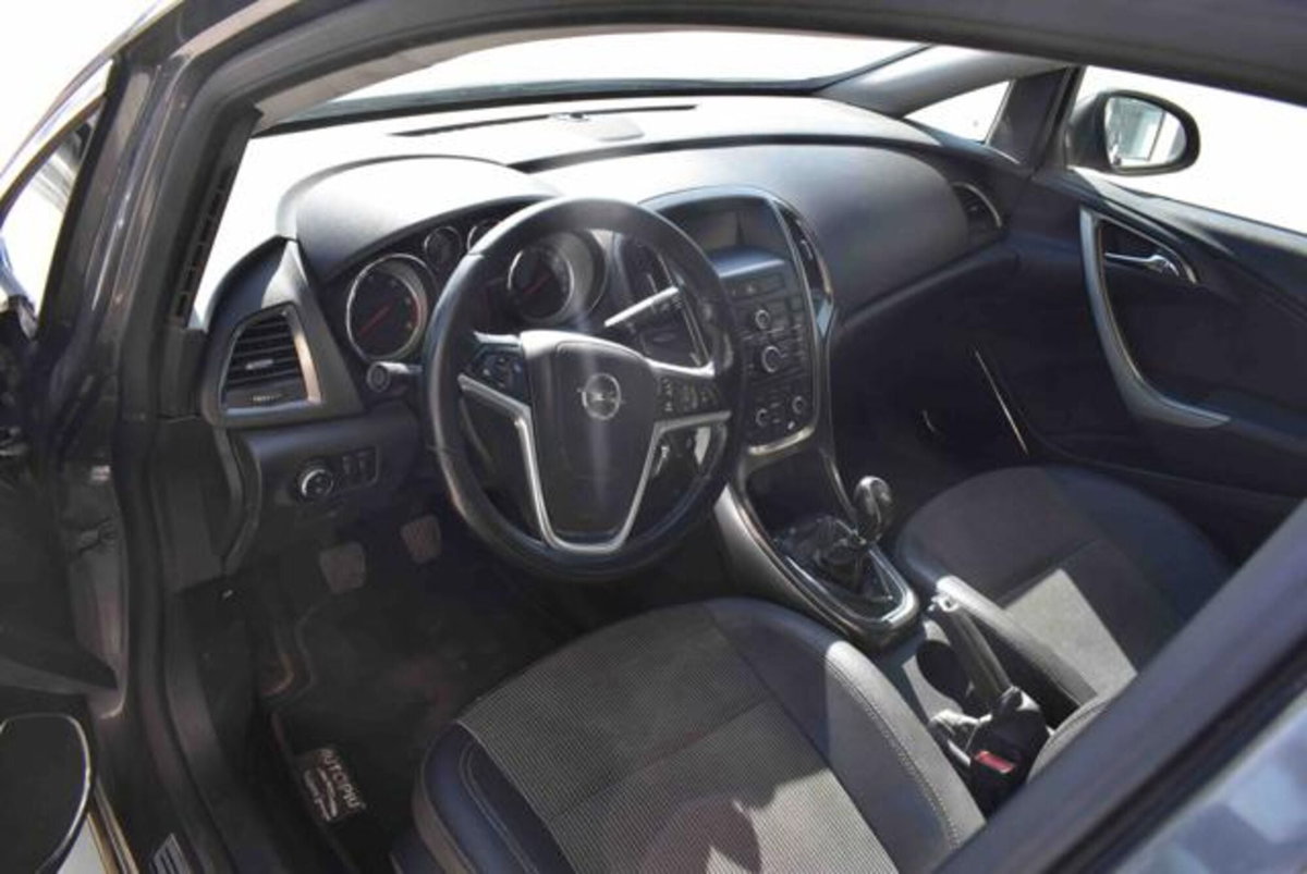 Opel Astra Station Wagon 1.7 CDTI 125CV Sports Cosmo (6)