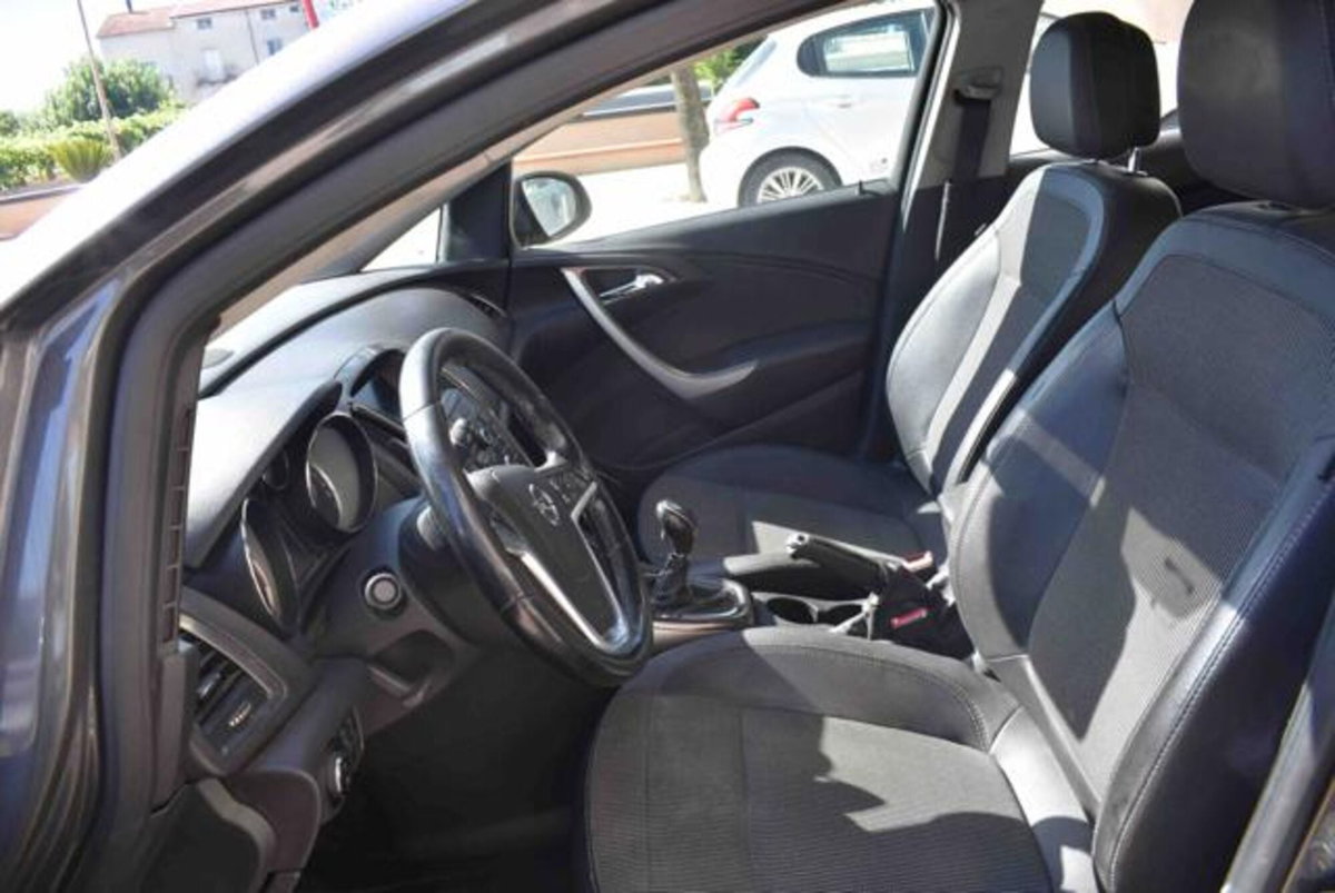 Opel Astra Station Wagon 1.7 CDTI 125CV Sports Cosmo (8)