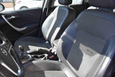 Opel Astra Station Wagon 1.7 CDTI 125CV Sports Cosmo (9)