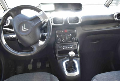 Citroen C3 Picasso PureTech 110 Exclusive (14)
