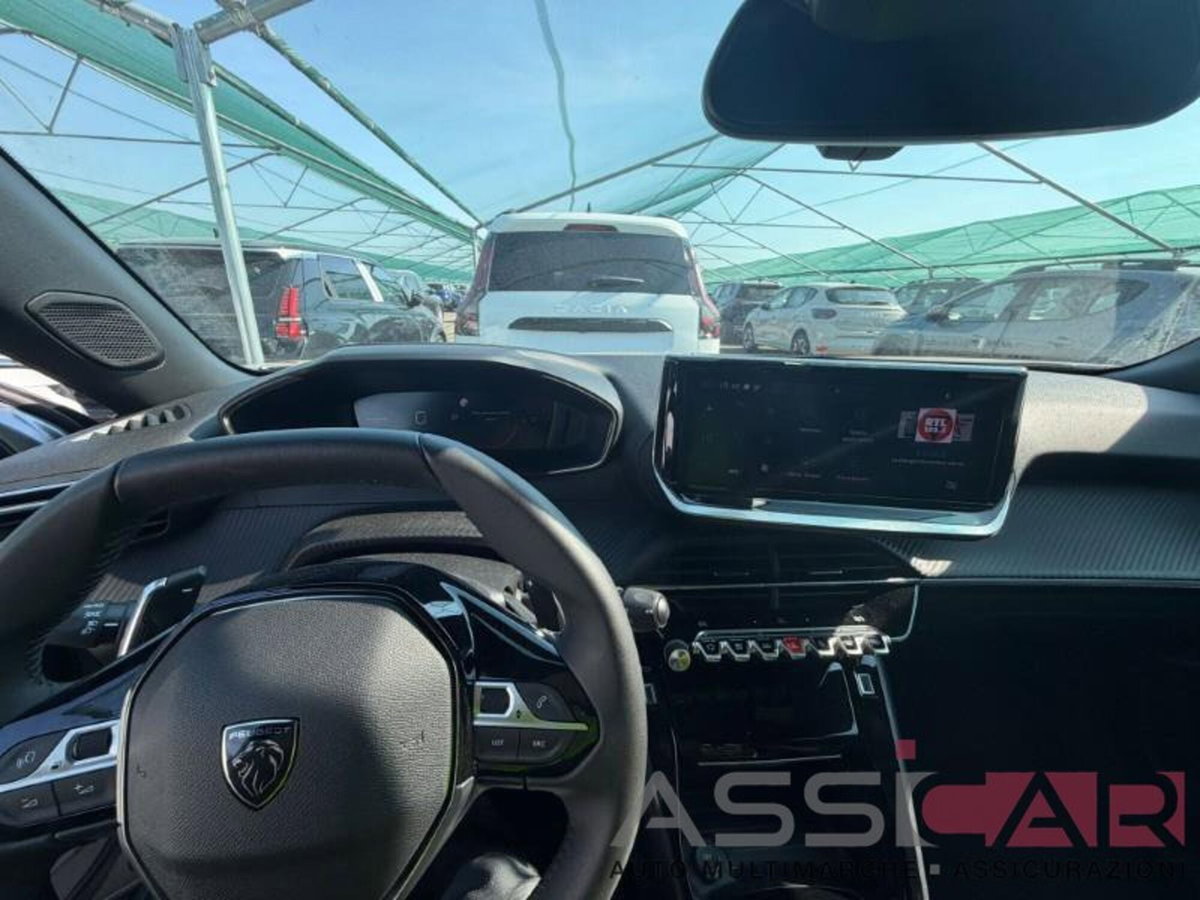 Peugeot 2008 PureTech 130 S&S EAT8 Allure Pack (5)