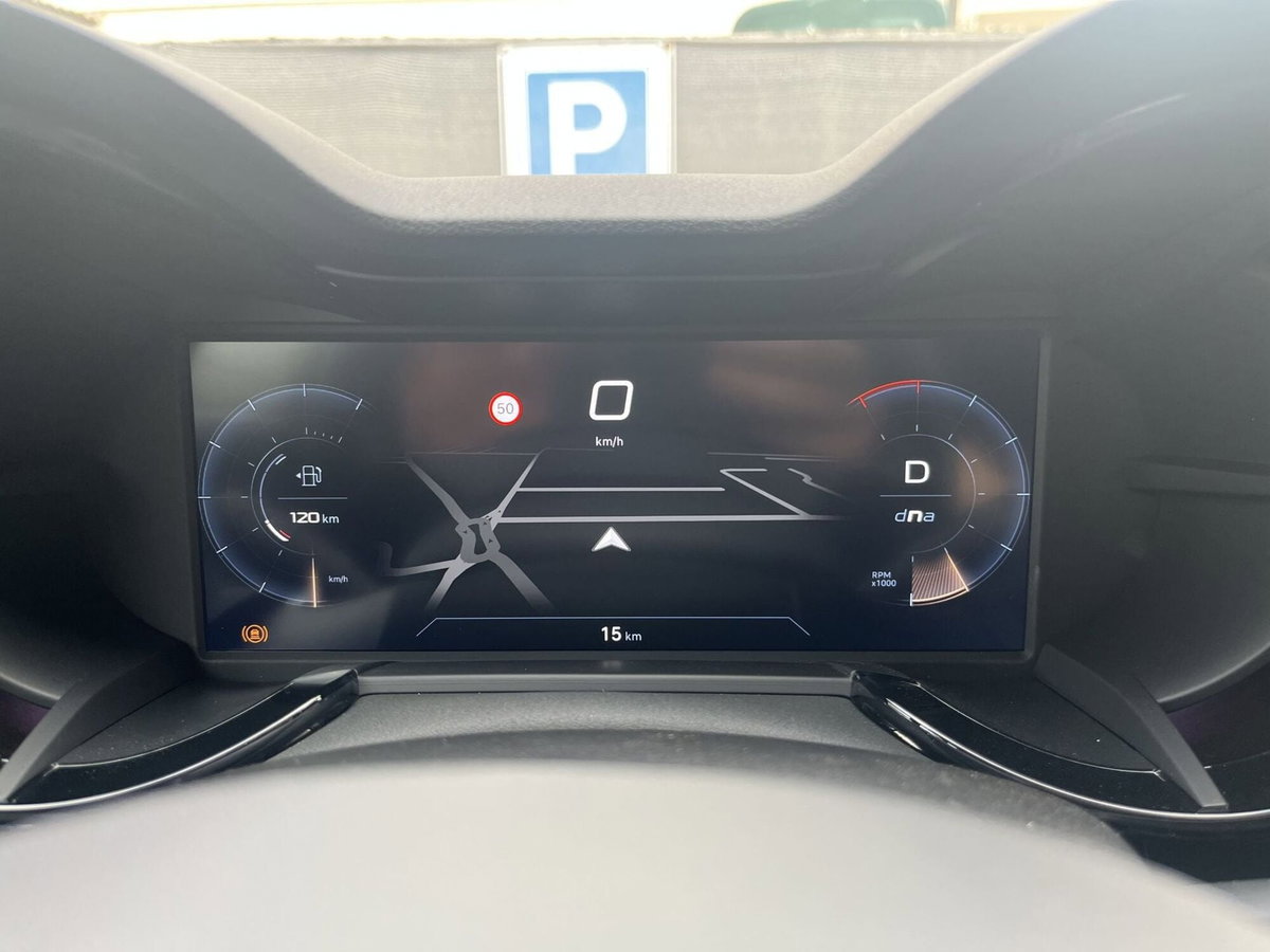 Alfa Romeo Junior 1.2 ibrida Speciale 145cv edct6 (17)
