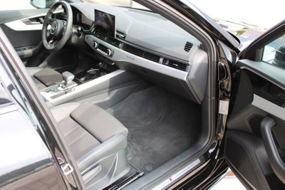 Audi A4 Avant 40 2.0 tfsi mhev Business quattro 204cv s-tronic (17)
