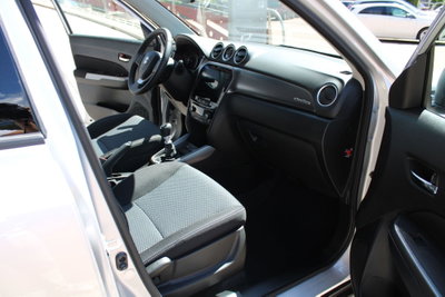 Suzuki Vitara 1.4h Top 4wd allgrip 110cv (14)