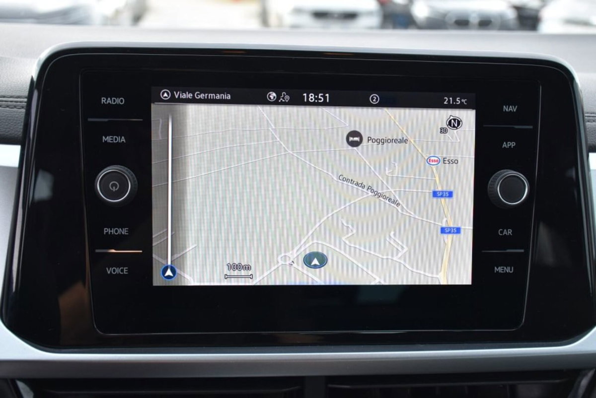 Volkswagen T-Roc 2.0 tdi Life 115cv (9)