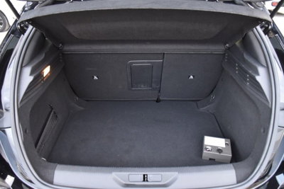 Peugeot 308 BlueHDi 130 S&S EAT8 Allure Pack (16)