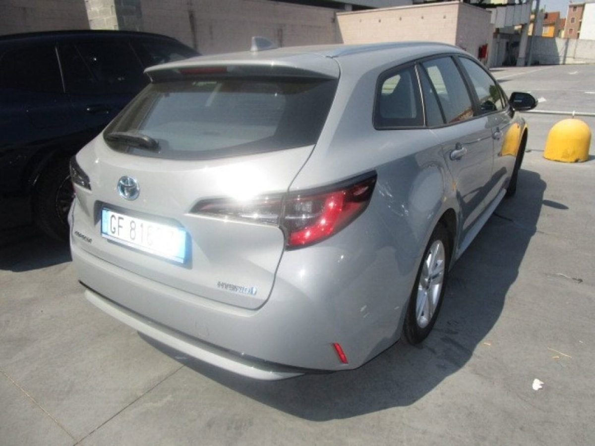 Toyota Corolla Touring Sports 1.8 Hybrid Business (3)