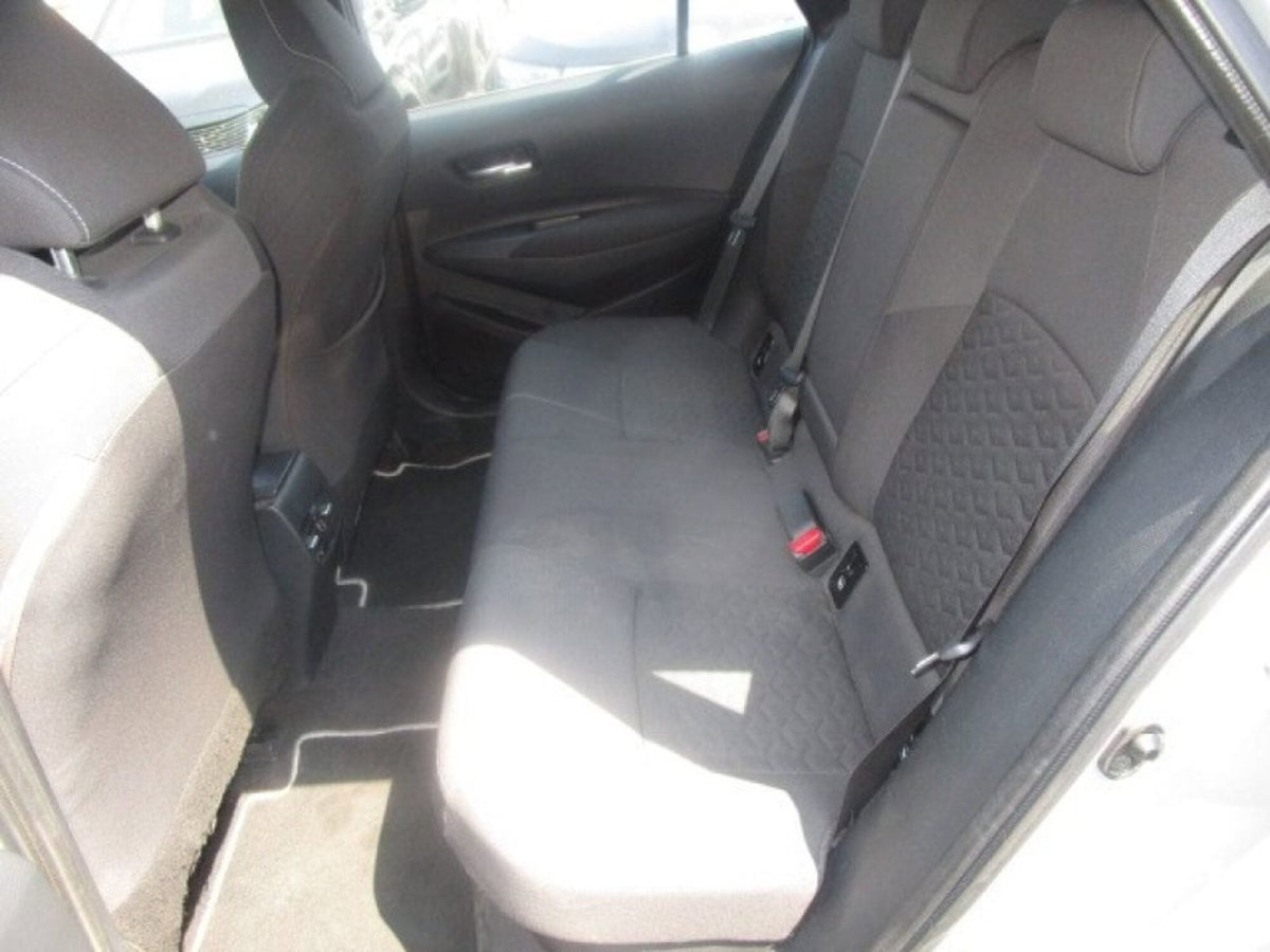 Toyota Corolla Touring Sports 1.8 Hybrid Business (6)
