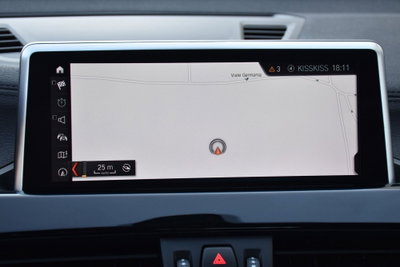 BMW X1 sDrive16d xLine Plus (9)