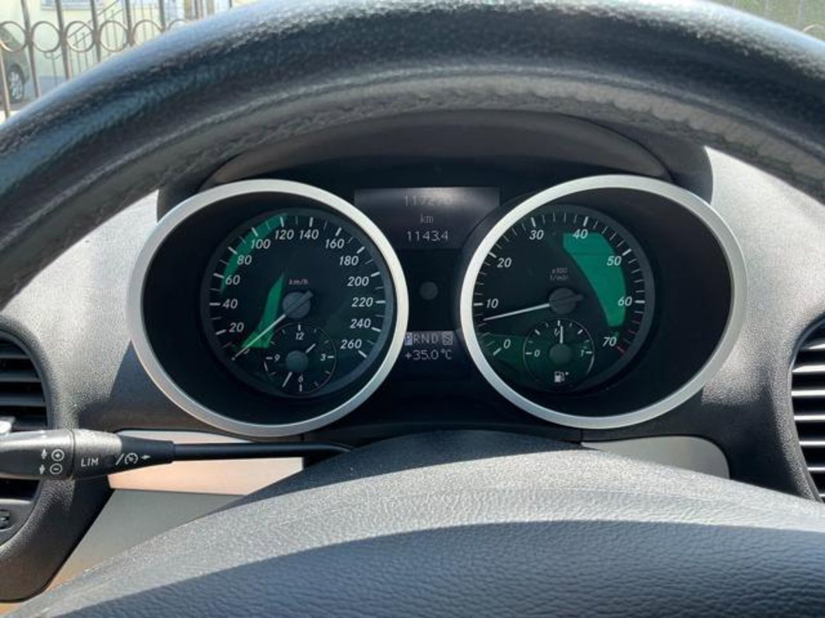 Mercedes-Benz SLK 350 V6 Edition1 (4)