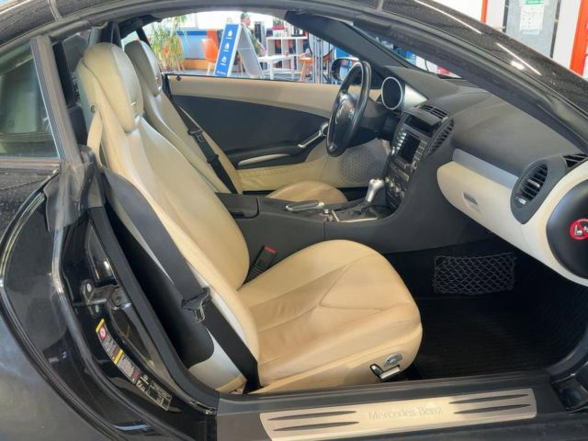 Mercedes-Benz SLK 350 V6 Edition1 (7)