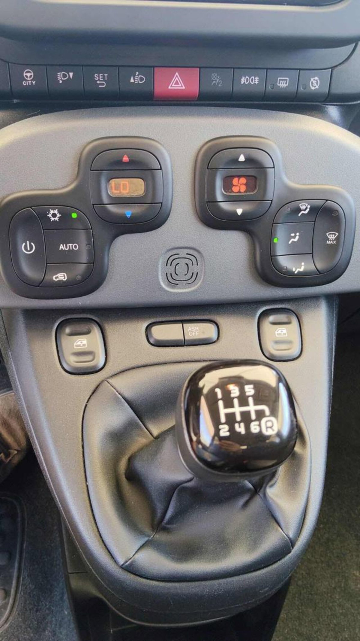Fiat Panda 1.0 firefly hybrid s&s 70cv 5p.ti (8)