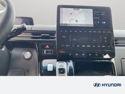 Hyundai Staria 1.6 hev 2wd auto (13)