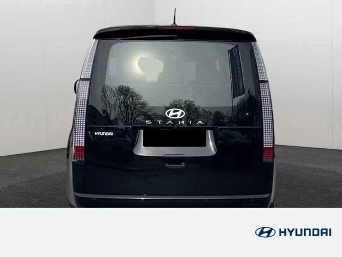 Hyundai Staria 1.6 hev 2wd auto (6)