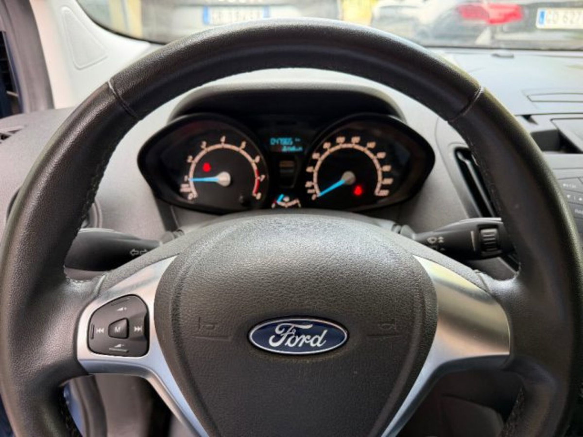 Ford Transit Courier 1.0 EcoBoost 100CV  Trend (7)