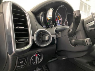 Porsche Cayenne 3.0 Diesel Platinum Edition (12)