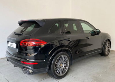Porsche Cayenne 3.0 Diesel Platinum Edition (2)