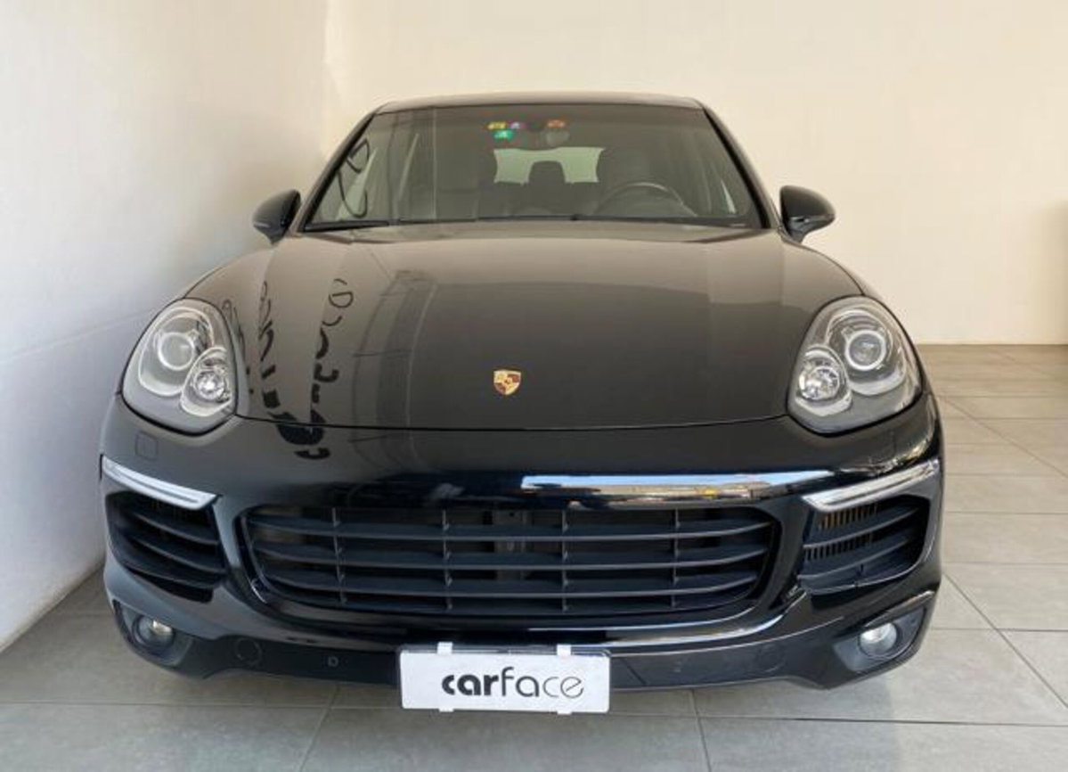 Porsche Cayenne 3.0 Diesel Platinum Edition (3)