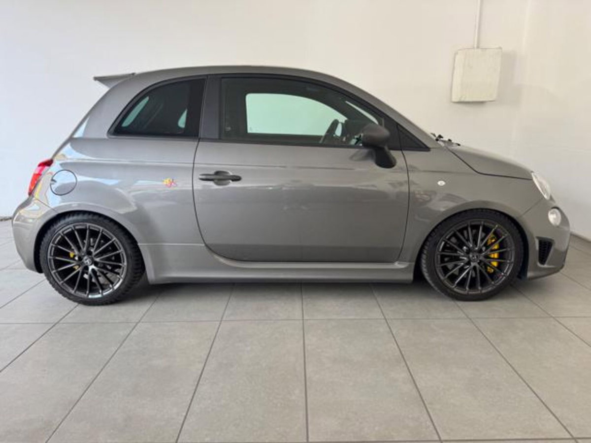 Abarth 695 695 1.4 Turbo T-Jet 180 CV 70° (6)