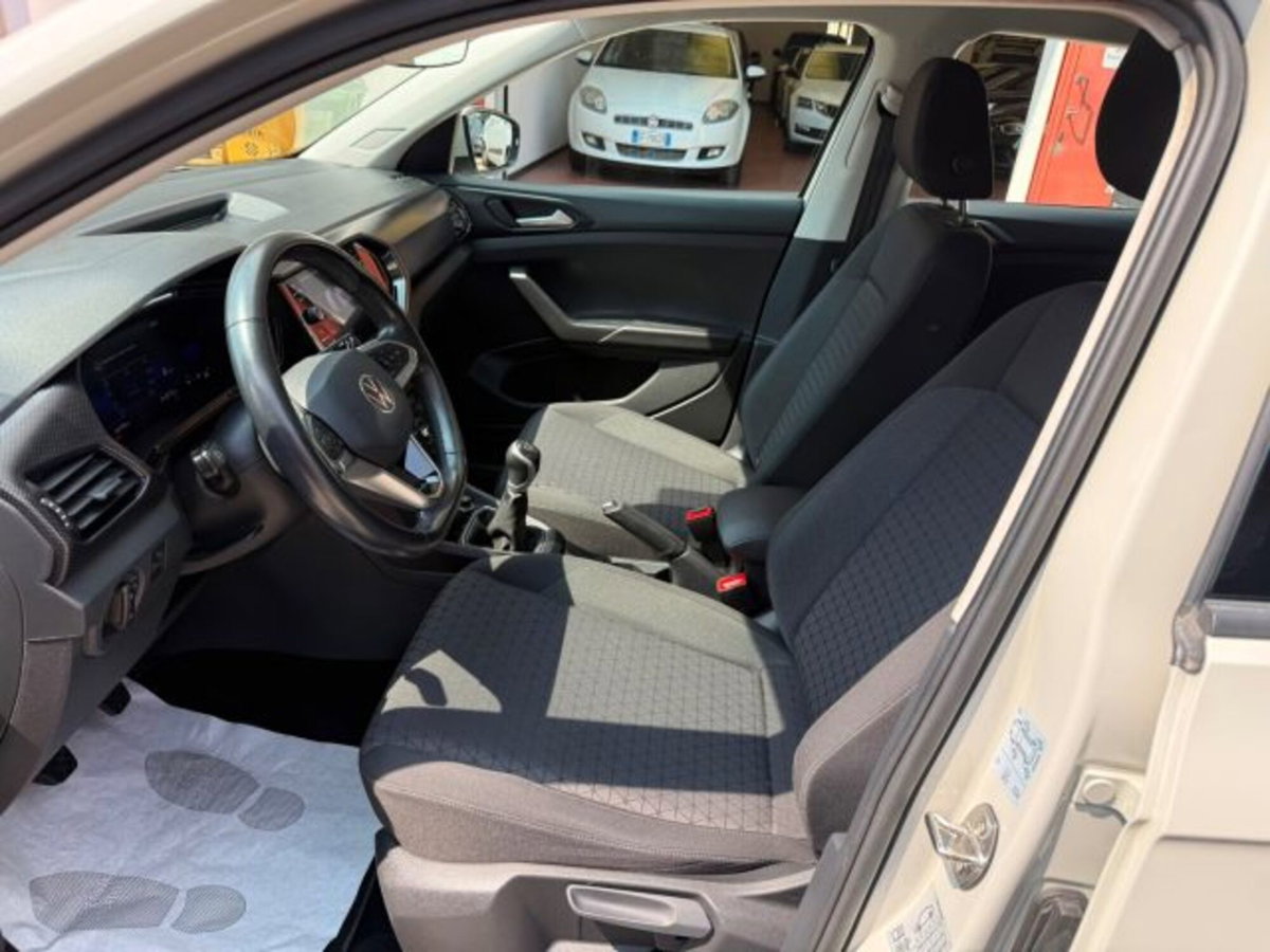 Volkswagen T-Cross 1.0 TSI Style BMT (7)