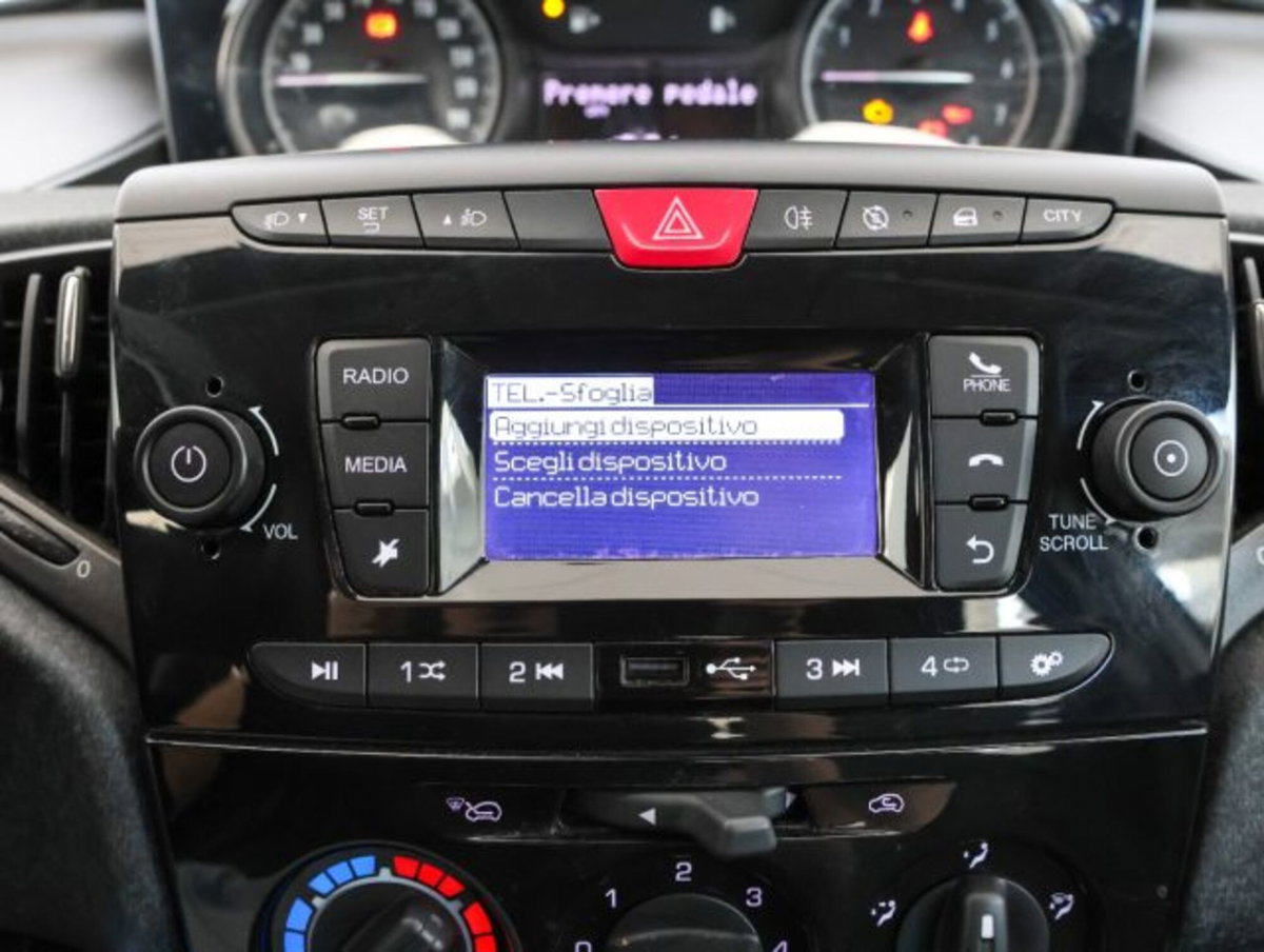 Lancia Ypsilon 1.0 FireFly 5 porte S&S Hybrid Ecochic Silver (17)