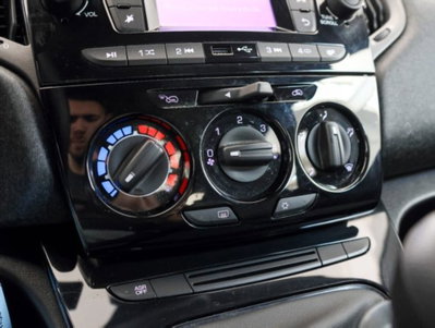 Lancia Ypsilon 1.0 FireFly 5 porte S&S Hybrid Ecochic Silver (19)